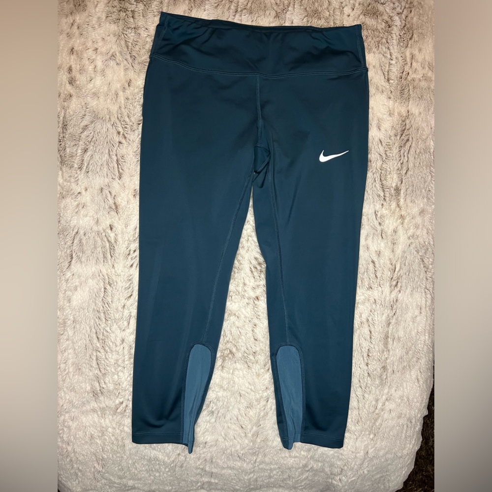 Nike Dry-Fit leggings